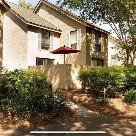 In The Heart Of Harbour Town 2Br 2Ba Pool Access Close To Beach Hilton Head Island Exteriér fotografie