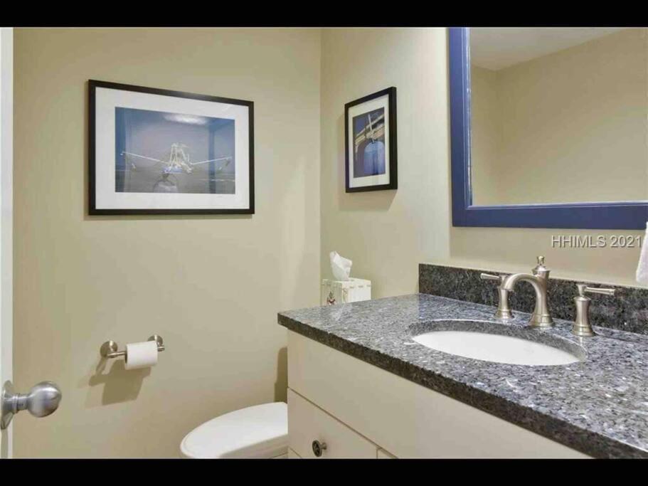 In The Heart Of Harbour Town 2Br 2Ba Pool Access Close To Beach Hilton Head Island Exteriér fotografie